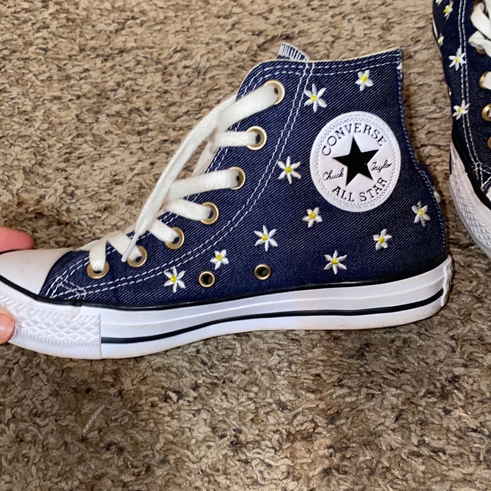 Flower converse